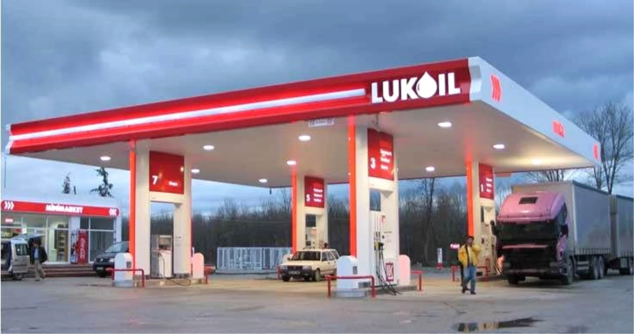 Lukoil\'in Net Karı Yüzde 64,3 Azaldı