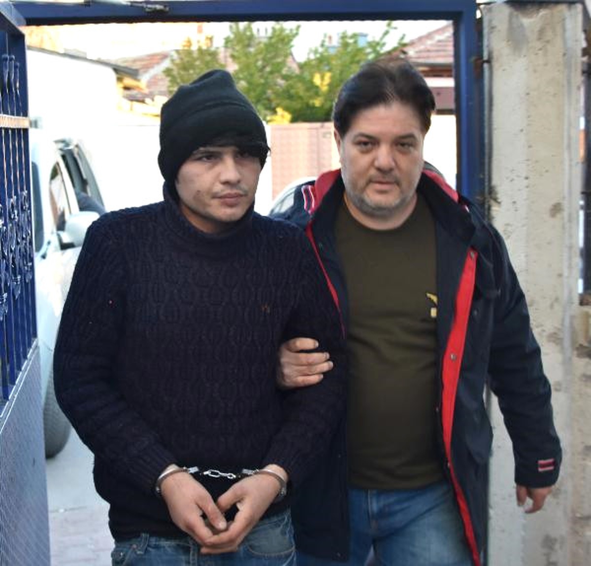 Market Hırsızı Çaldığı Sigaralarla Yakalandı