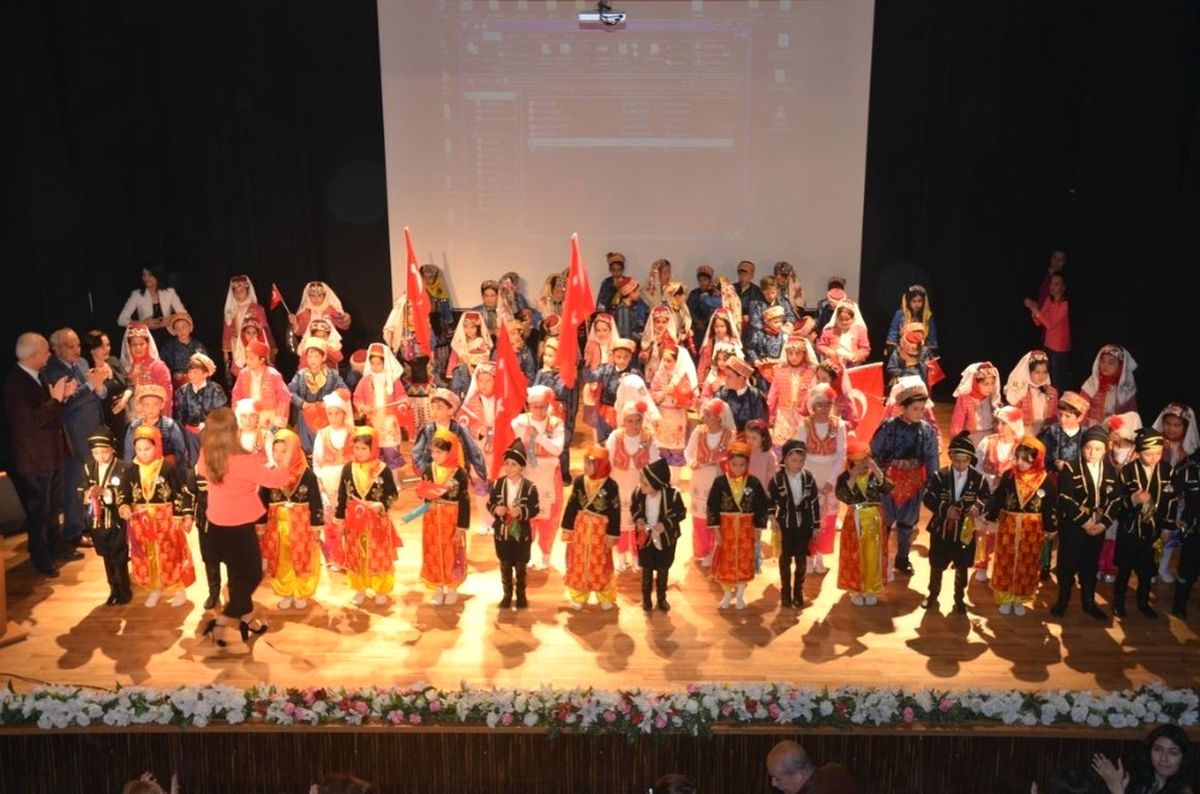 Miniklerin Muhteşem Gösterileri ile İzleyicileri Büyüledi