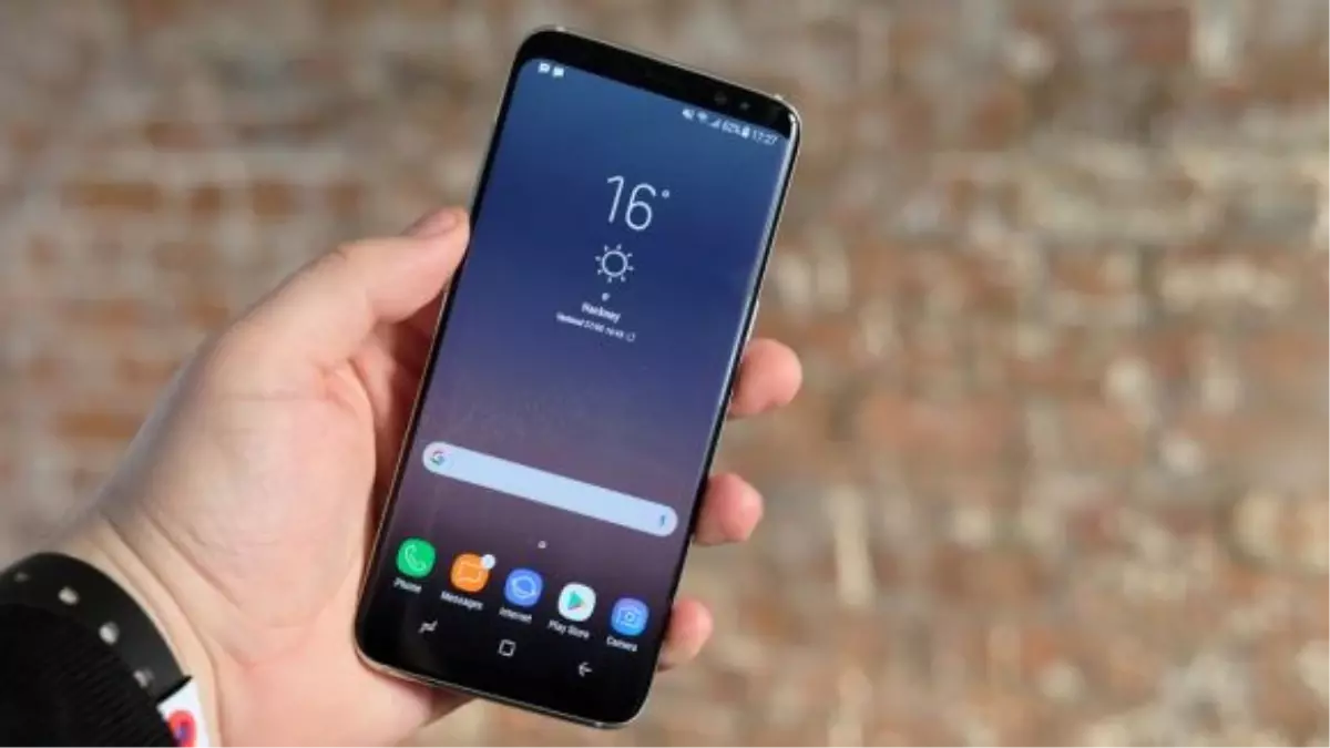 Samsung S8 Plus\'ın Ekran Değişim Ücreti Ne Kadar ?