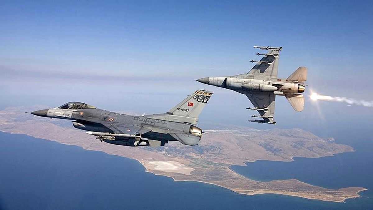 Tsk: "Tunceli Kırsalına Düzenlenen Hava Harekatında 6 Terörist Etkisiz Hale Getirildi"