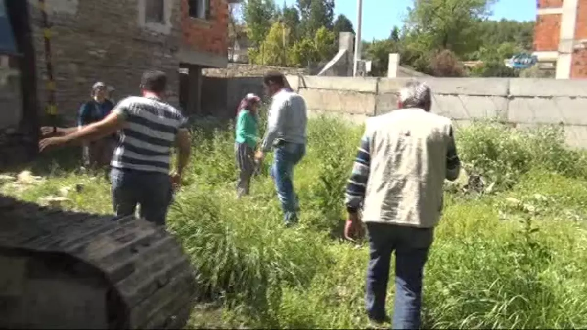 10 Ay Önce Kaybolan Yaşlı Kadını Bulmak İçin Üzerine Beton Dökülmüş Su Kuyusu ve Foseptik Yeniden...