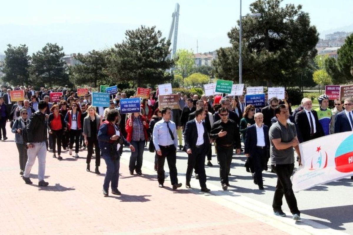 Akılcı İlaç Kullanımı" Yürüyüşü