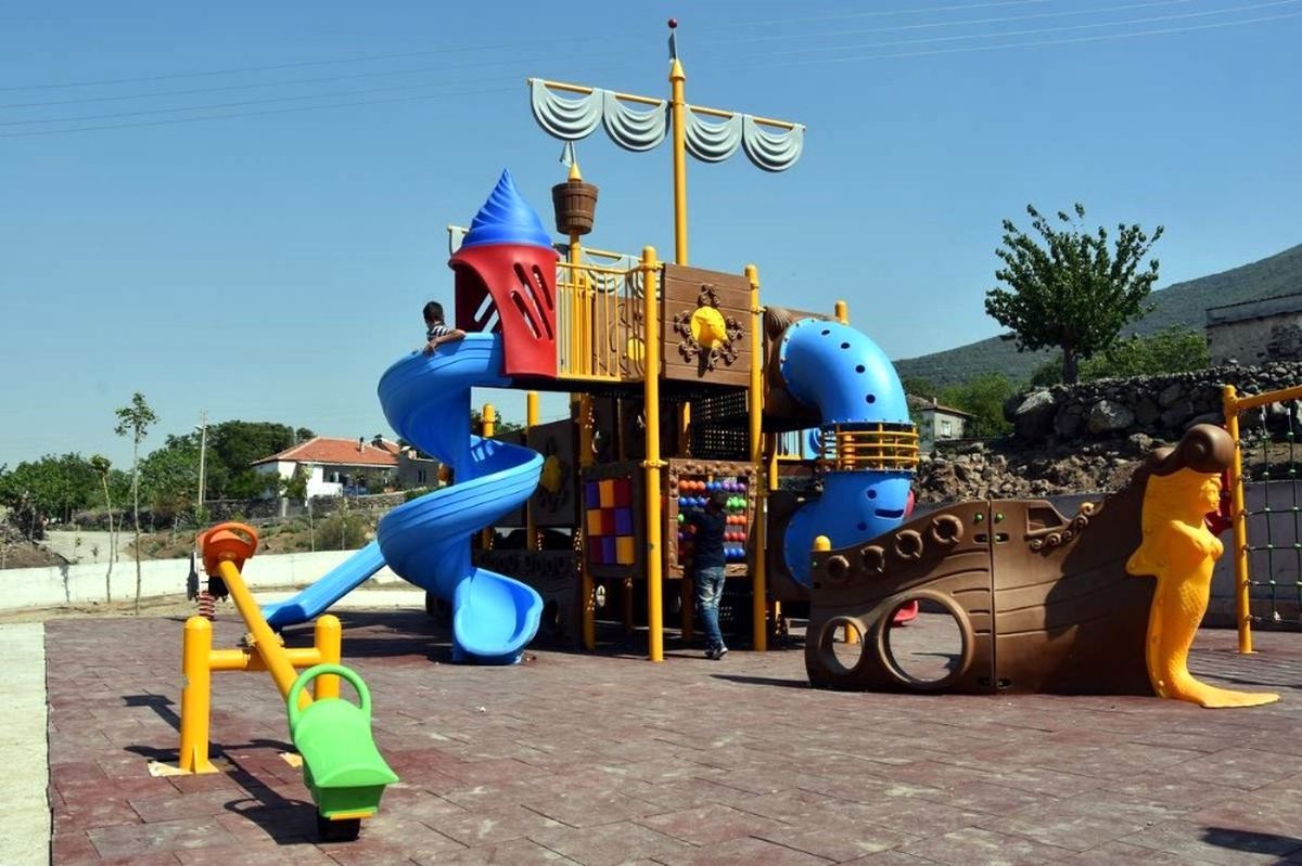 Aliağa Karakuzu Mahallesi\'ne Modern Park