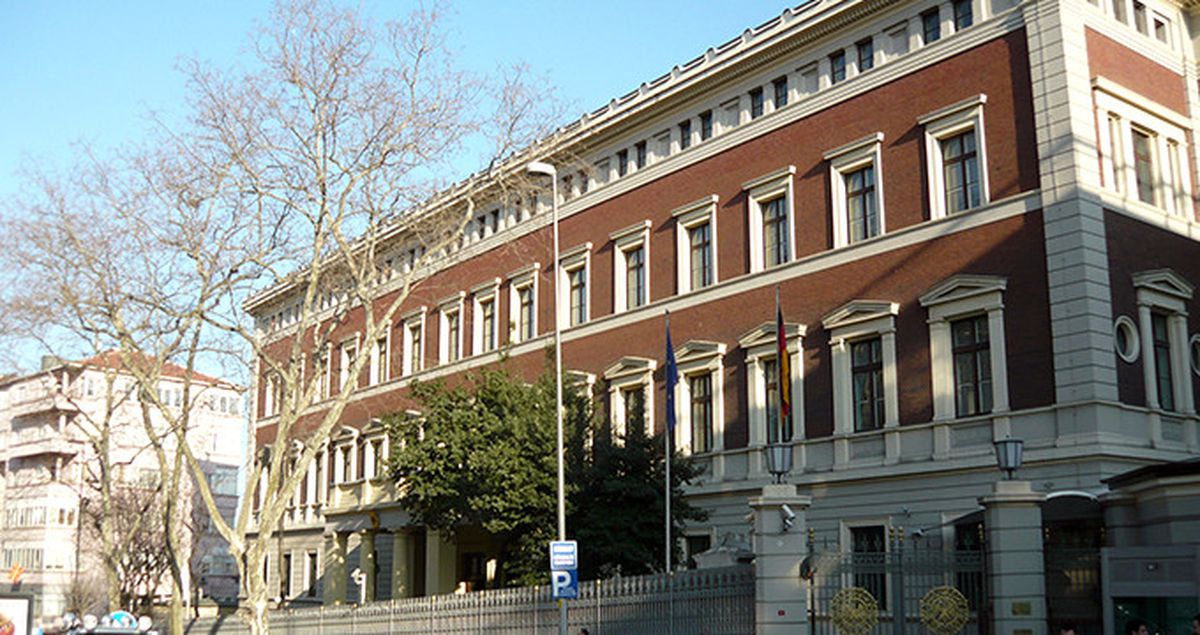 Almanya Başkonsolosluğundaki Şüpheli Paketten Bilgisayar Parçaları Çıktı (Ek Görüntü)
