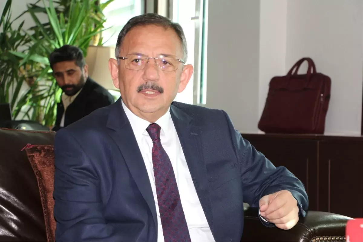 Belediyeler Kandil\'in Irtibat Bürosu Gibi Çalışmış"