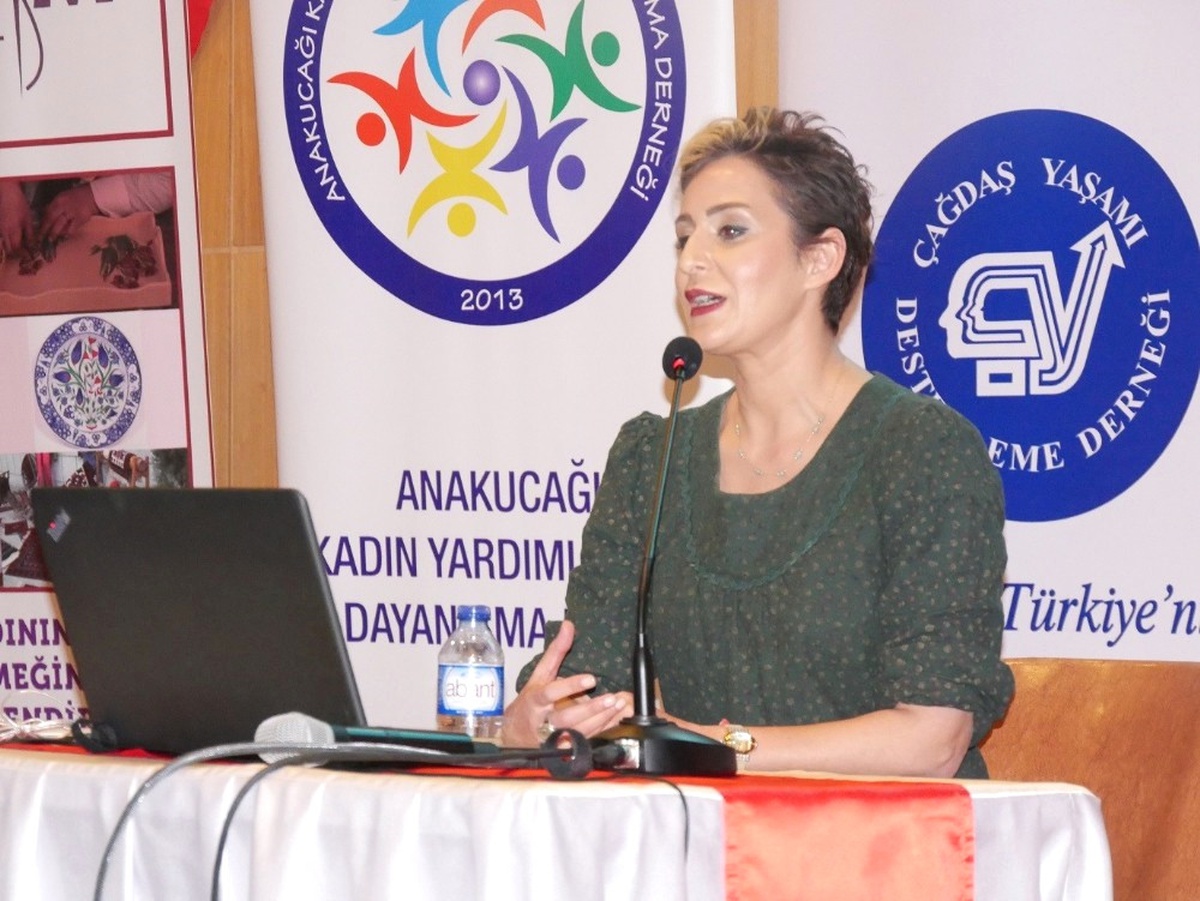 Büyükçekmece\'de Toplumsal Cinsiyet Farklılığı Tartışıldı