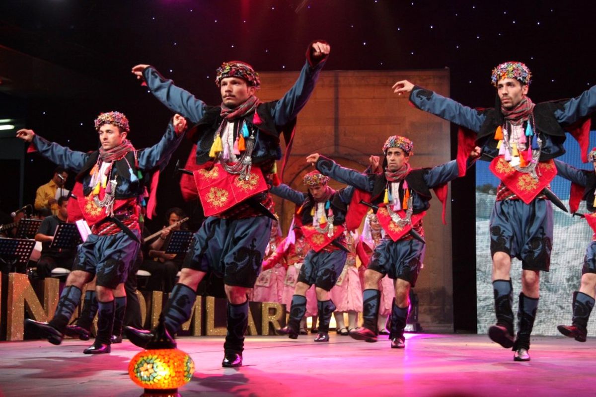 Dansa Göndermemek İçin Dans Etmeye Razıyız