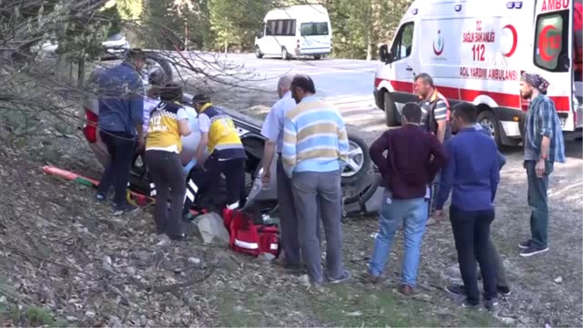 Domaniç Eski Belediye Başkanı Alper, Trafik Kazasında Yaralandı