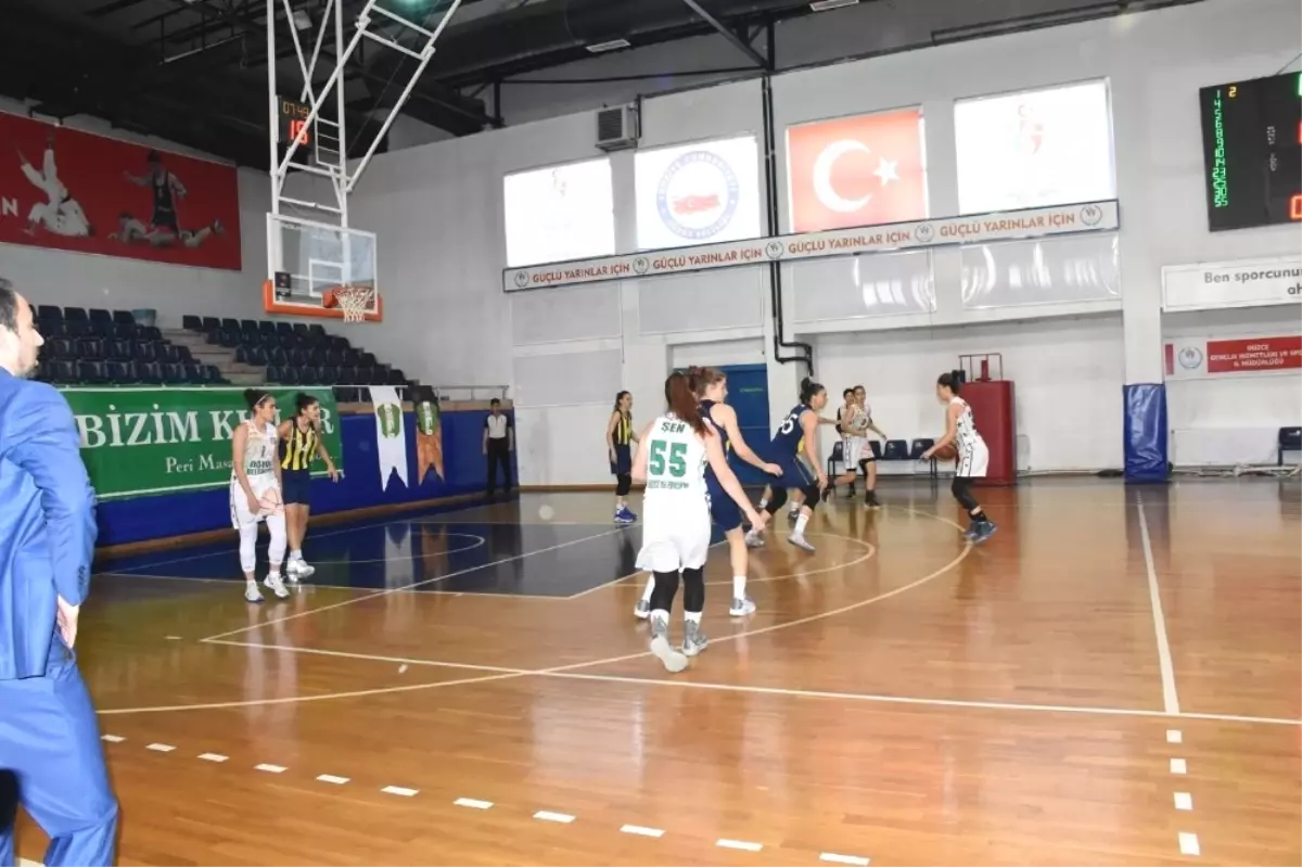 Düzce Belediyesi Kız Basketbol Takımı Burhaniye ile Karşılaşacak