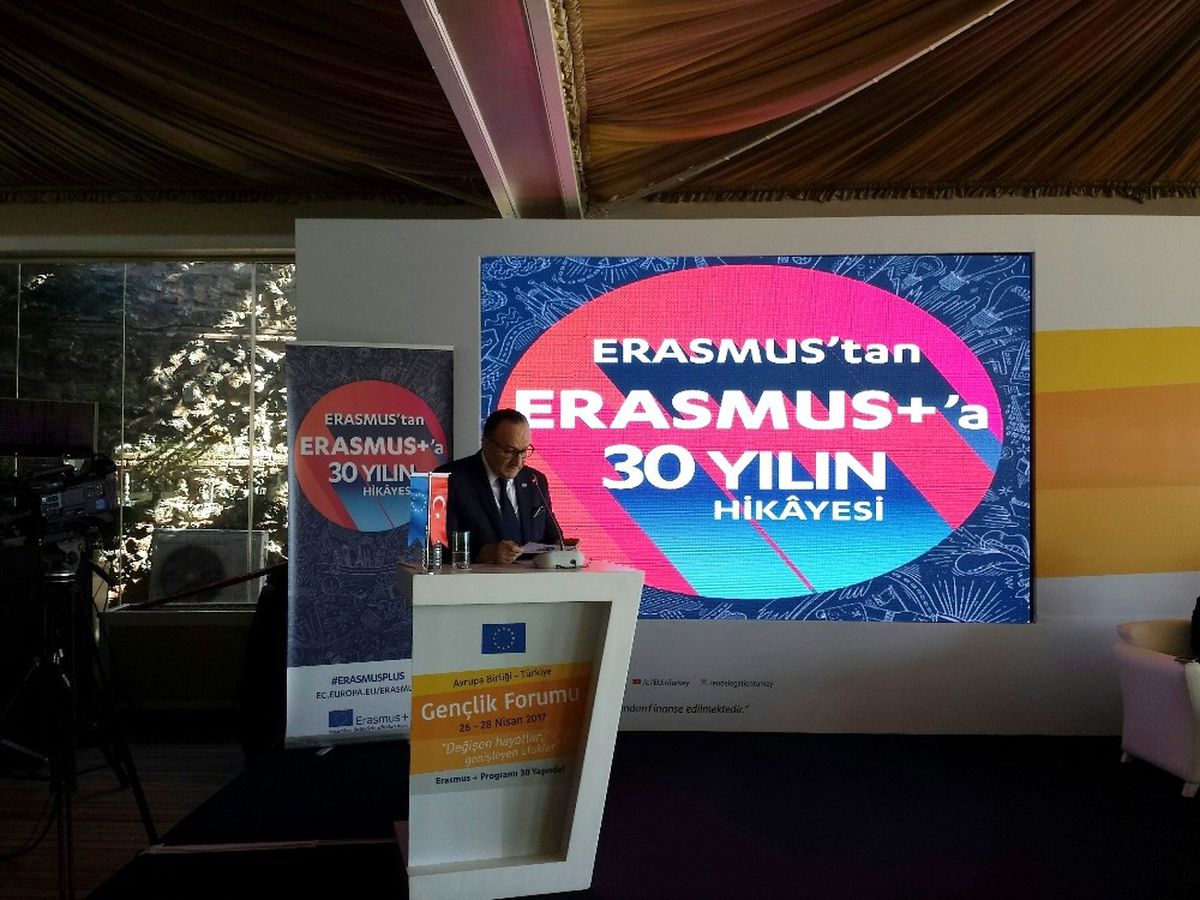 Erasmus Programının 30\'uncu Yaşı İstanbul\'da Kutlandı