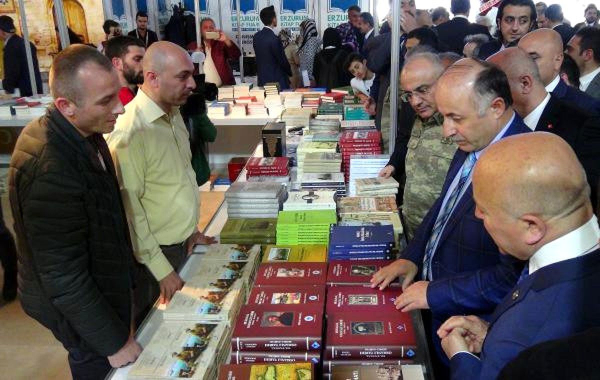 Erzurum Kitap Fuarı Açıldı