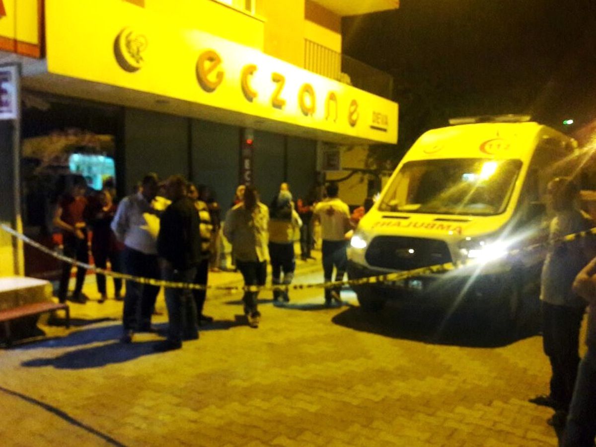 Esnaf Evinin Önünde Vurularak Öldürüldü