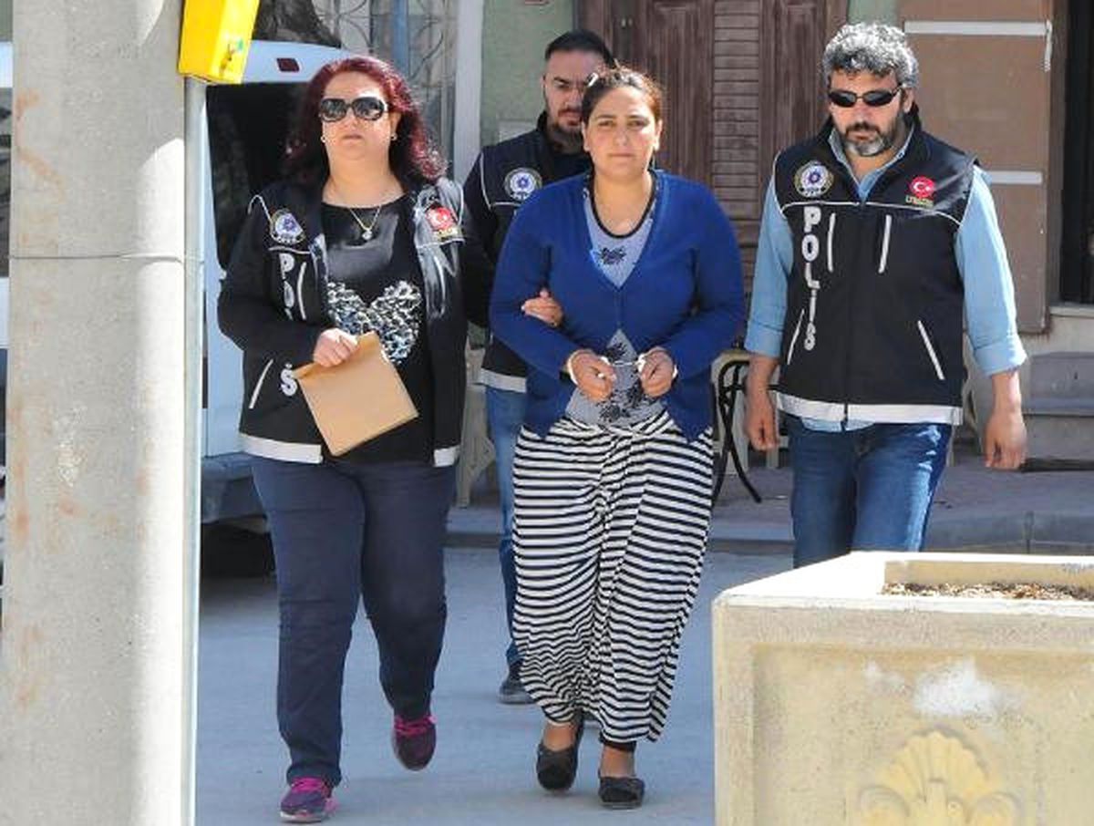 Evinde Bonzai Bulunan Kadın Tutuklandı