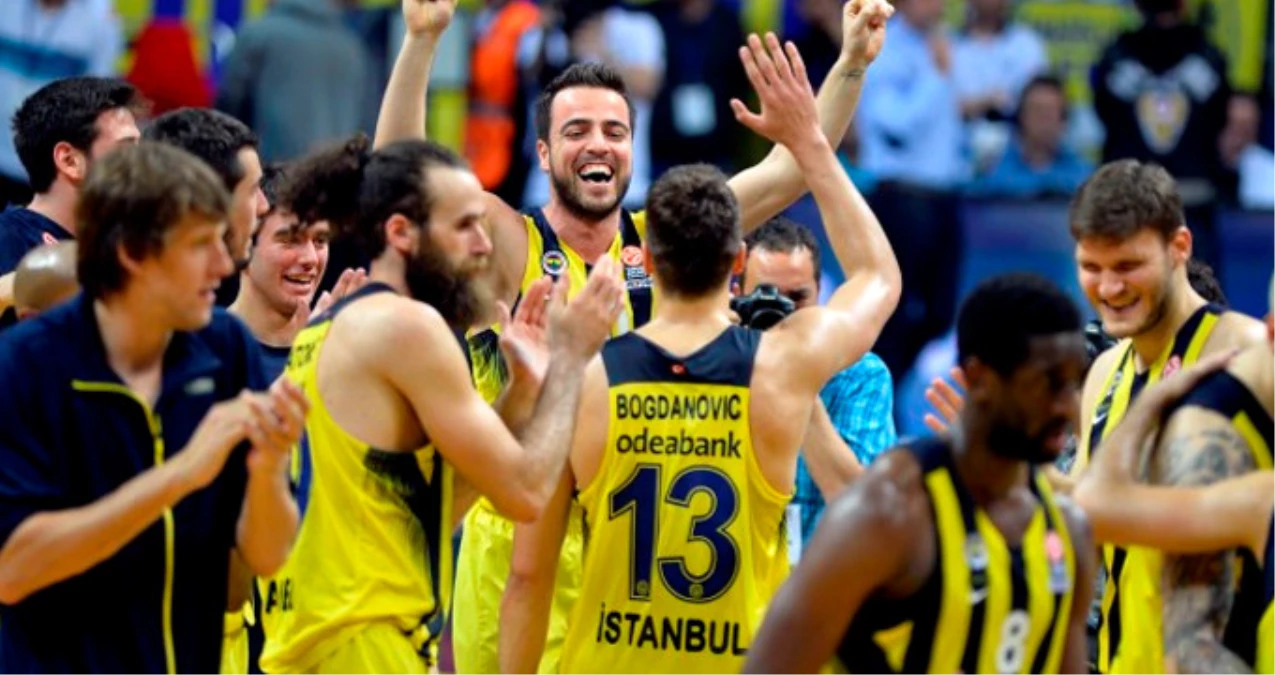 Fenerbahçe, Erkek ve Kadınlarda 3 Yıl Dörtlü Finale Çıkan Tek Takım Oldu