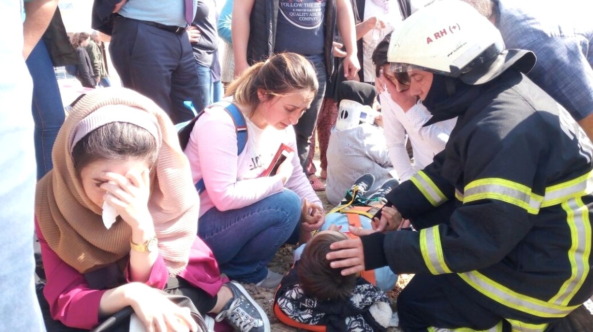 Freni Patlayan Yolcu Midibüsü Yeşil Alana Uçtu