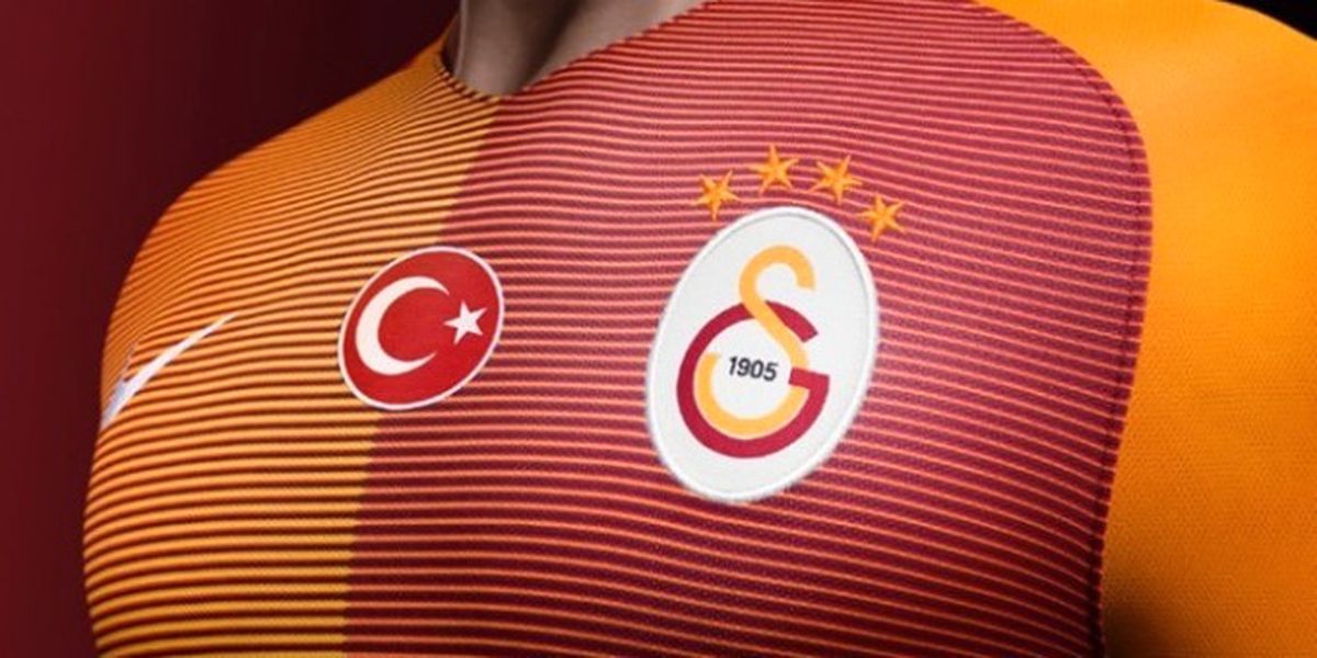 Galatasaray\'da 100 Kişilik Transfer Listesi!