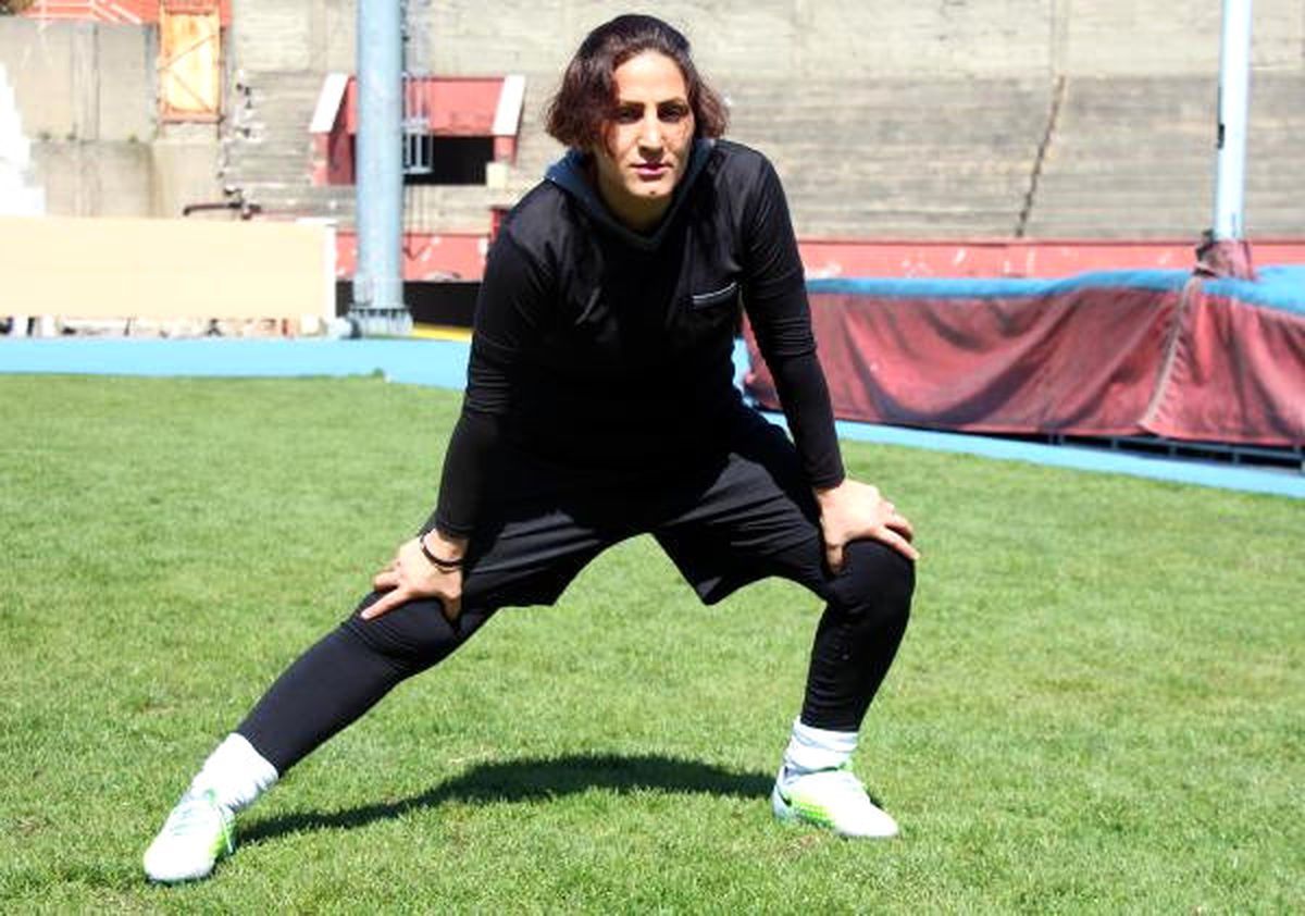 İran\'da Futsal Oynadı, Türkiye\'de Futbola Başladı