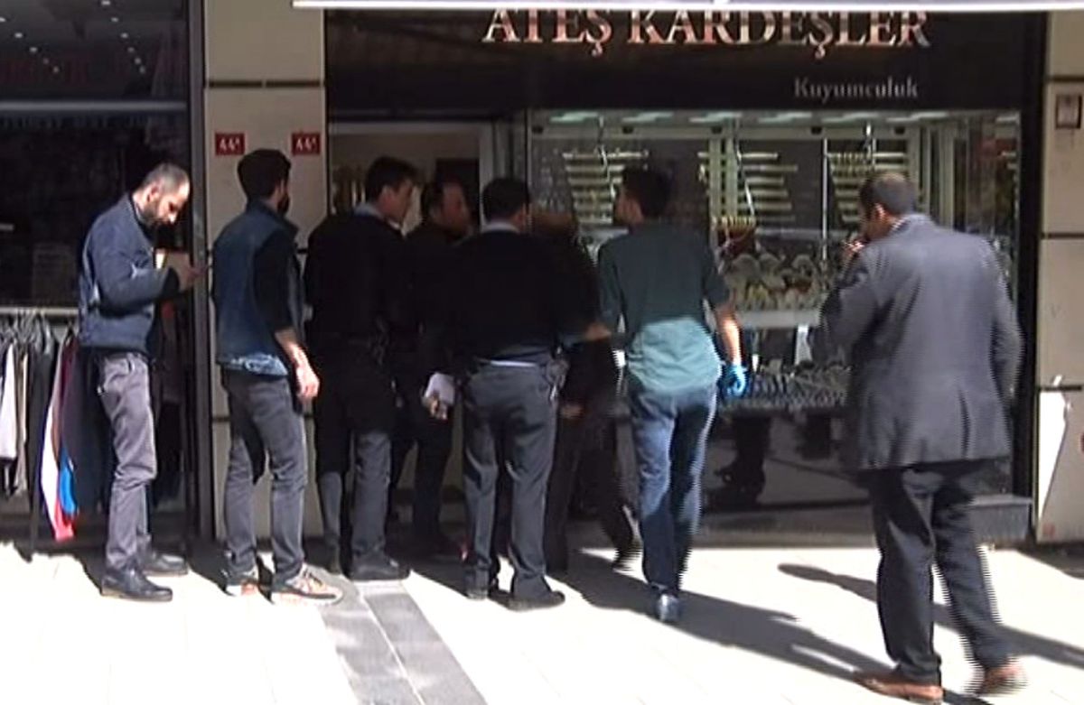 Istanbul\'da Kuyumcu Soygunu