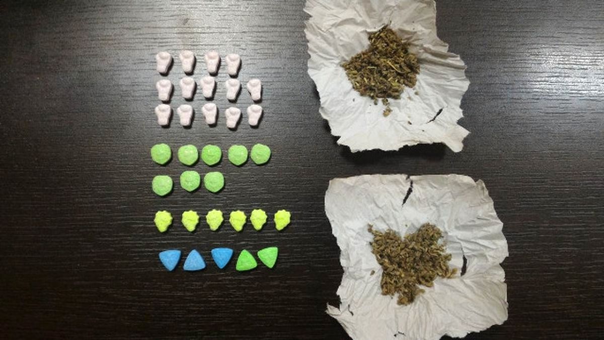 İzmir\'de Uyuşturucu Operasyonu