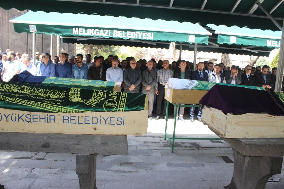 Kazada Hayatını Kaybeden Kadın Son Yolculuğuna Uğurlandı