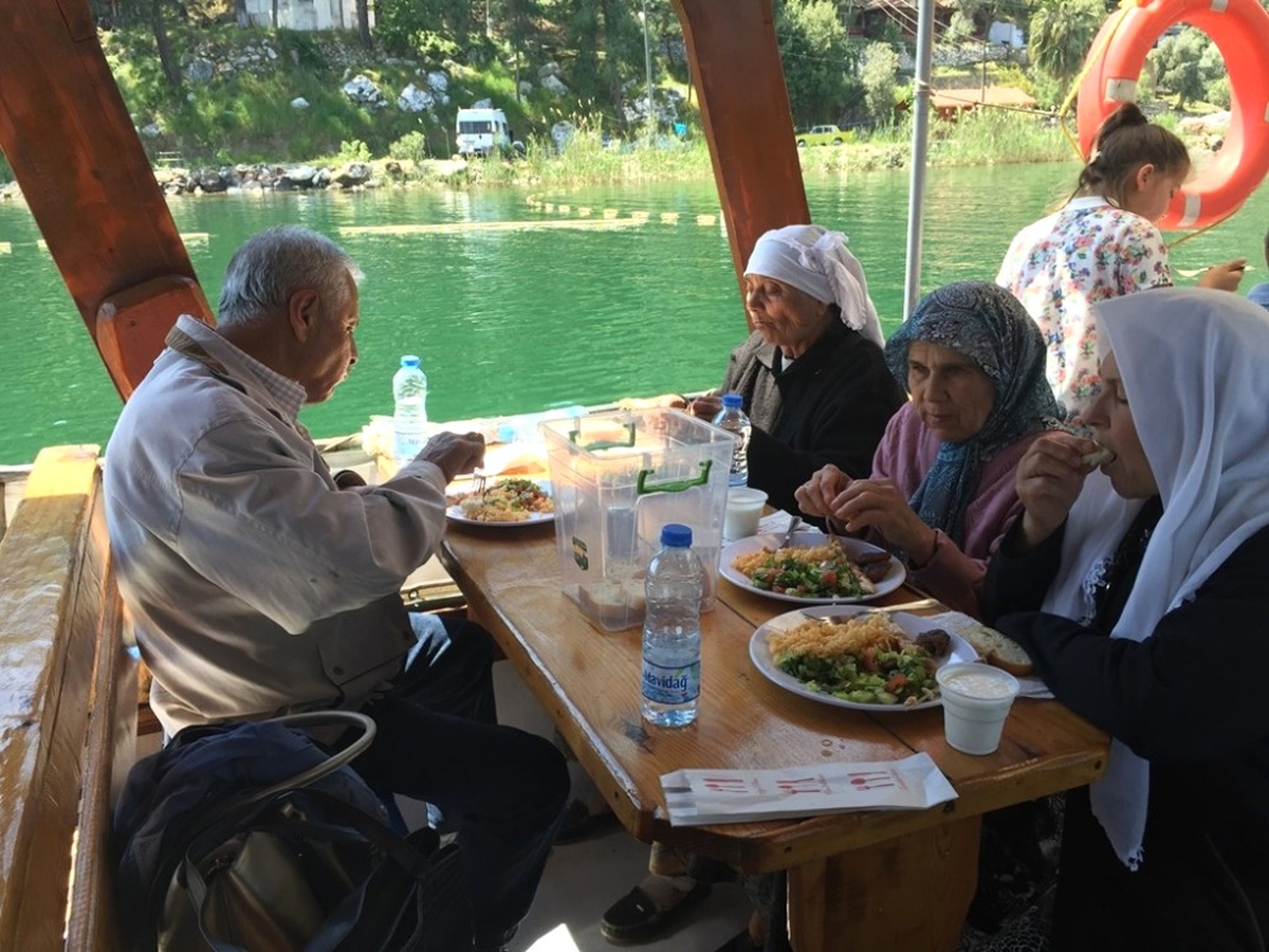 Köyceğiz\'de Şehit Yakınları ve Gaziler İçin Tekne Turu
