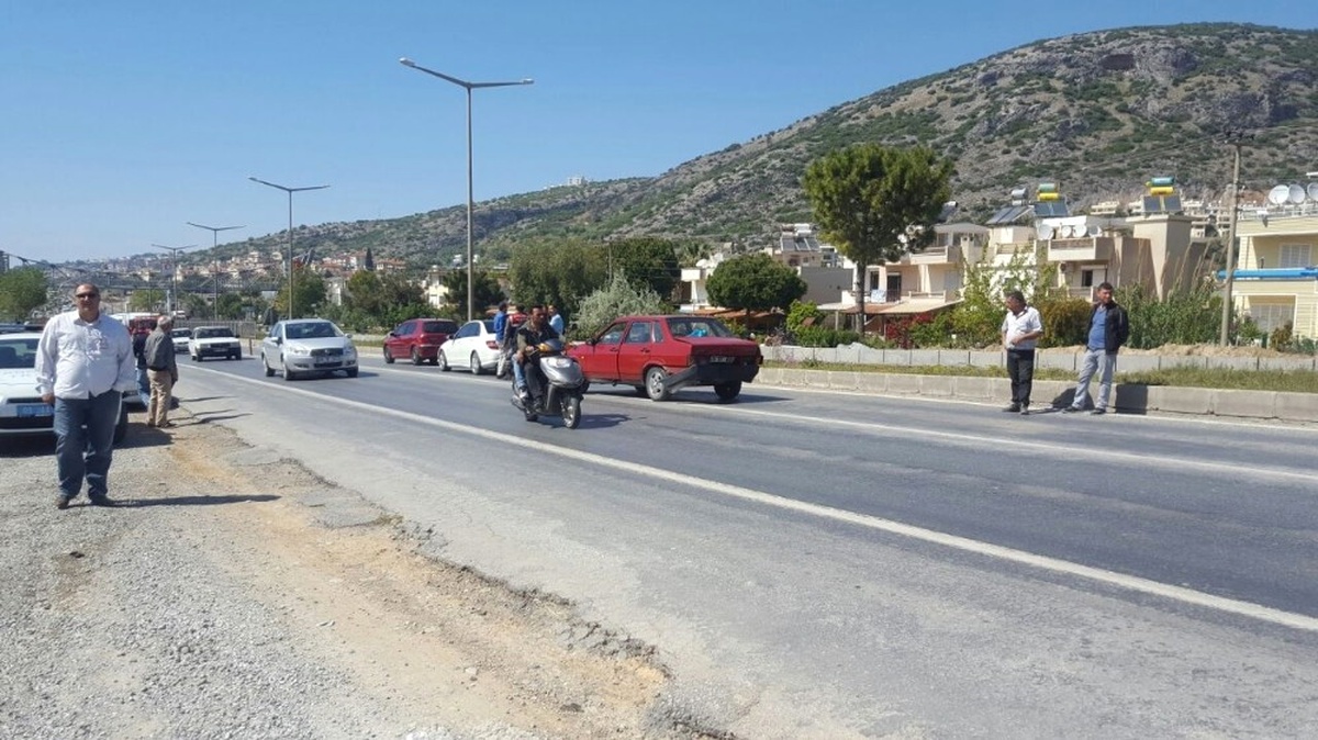 Kuşadası\'nda Zincirleme Trafik Kazası