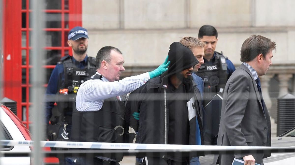 Londra\'da \'Terör Saldırısı\' Şüphesiyle Bir Kişi Gözaltına Alındı