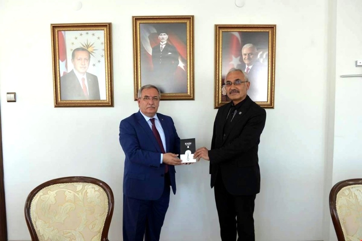 Nayir: "En Silik Mürekkep, En Güçlü Hafızadan İyidir"
