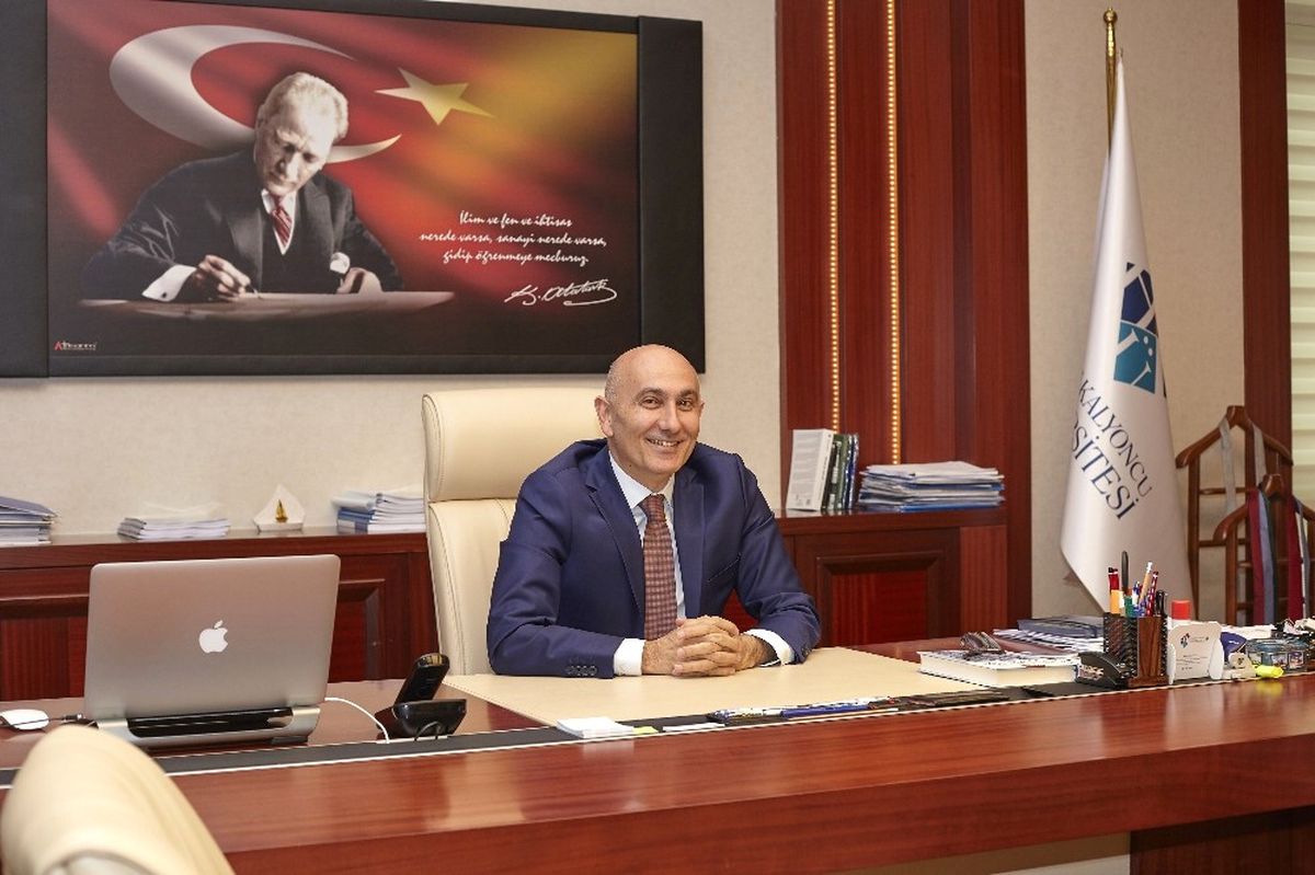 Rektör Yılmaz\'ın 1 Mayıs İşçi ve Emekçiler Bayramı Mesajı