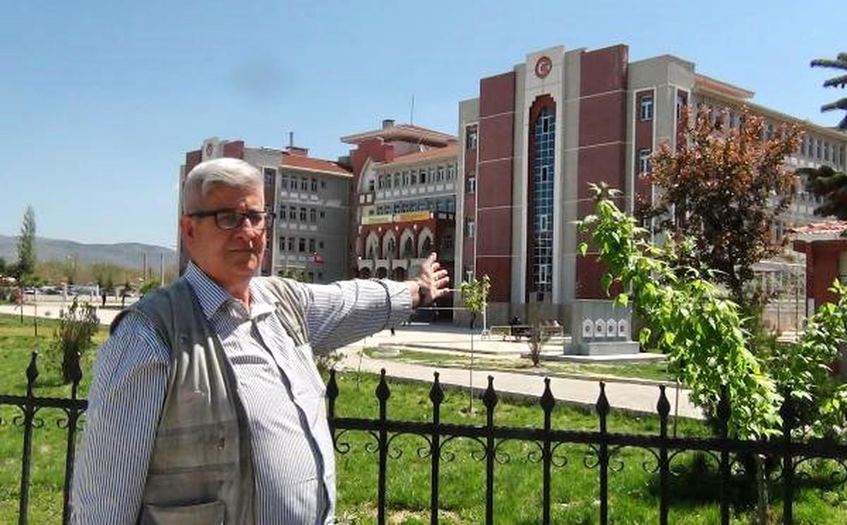 Simav\'da Anadolu Lisesi\'nin Kapatılma Kararı Velileri Üzdü