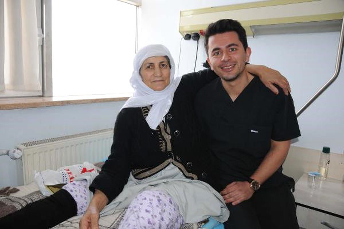 Trabzonlu Doktor Hakkarililer\'in Sevgisini Kazandı