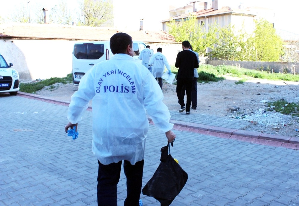 Uyuşturucu Maddeden Hayatını Kaybeden Genci Kız Arkadaşı Teşhis Etti
