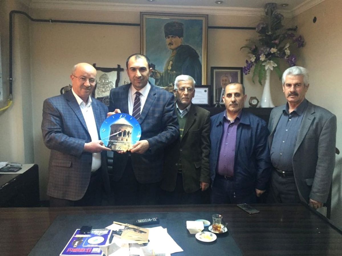 Van Ahlat Kültür ve Eğitim Derneği\'nden Başkan Berge\'ye Ziyaret