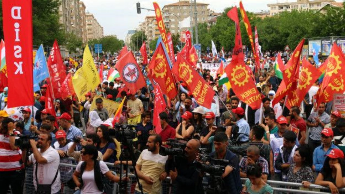 1 Mayıs\'ta İstanbul\'da 30 Bin 101 Personel Görev Alacak