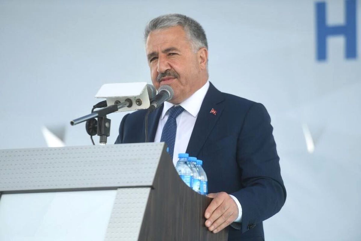 80 Milyon, Birlik İçinde Hep İleriye Yürüyeceğiz"