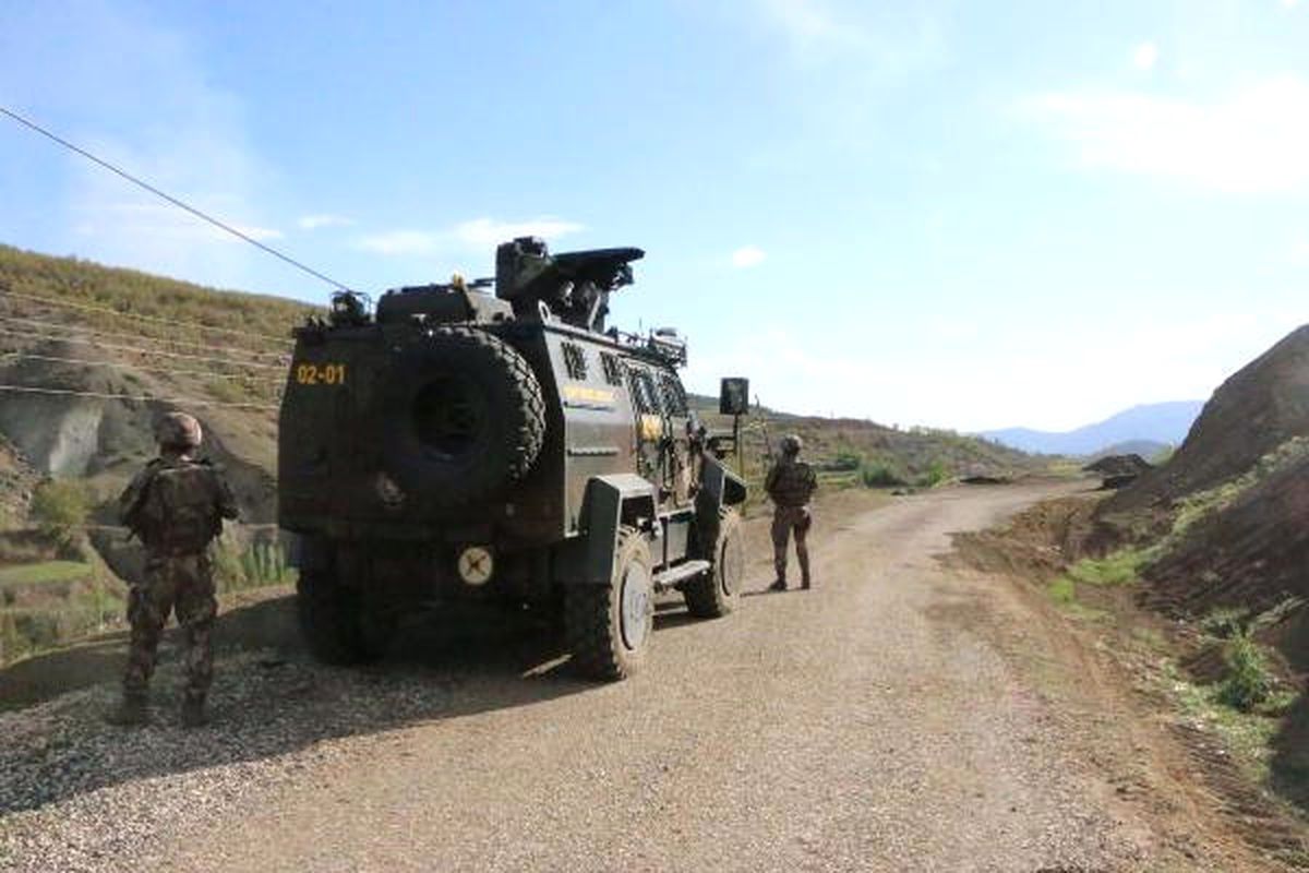 Adıyaman Kırsalında PKK\'lılara Hava Operasyonu: 8 Terörist Ölü (3)