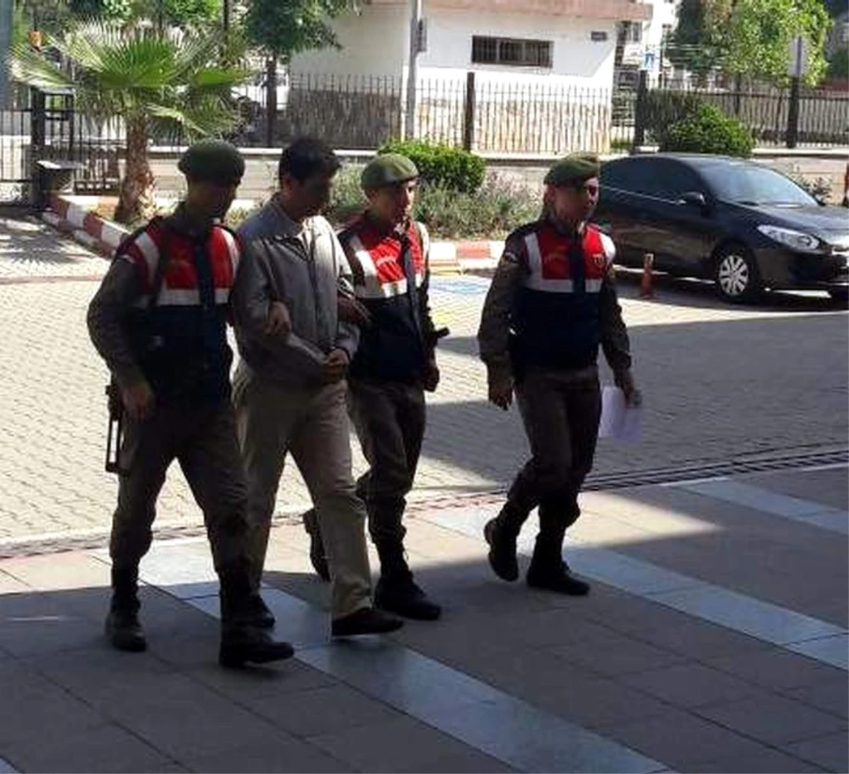 Antalya\'dan İzmir\'e Giden Daeş\'li Aydın\'da Yakalandı