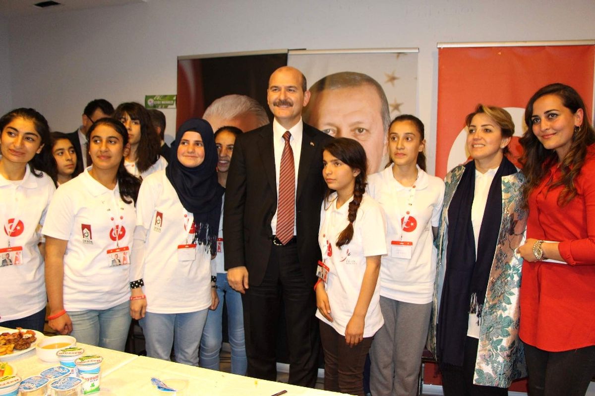 Bakan Soylu Mardinli Çocuklarla Bir Araya Geldi