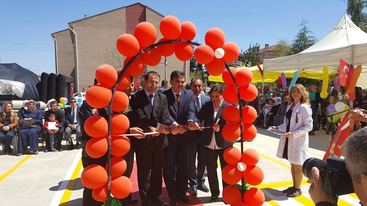 Başkan Yalçın Çocuk Şenliğine Katıldı
