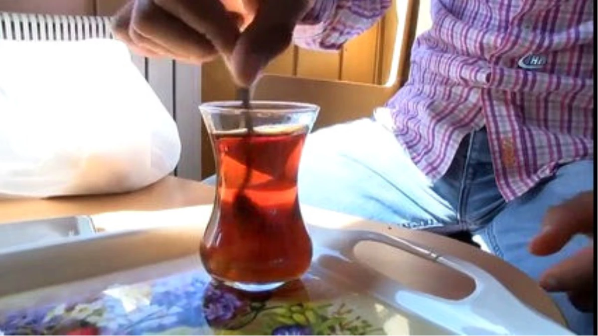 Boğazın Emektarı Trabzon\'da Çay Ocağı Oldu