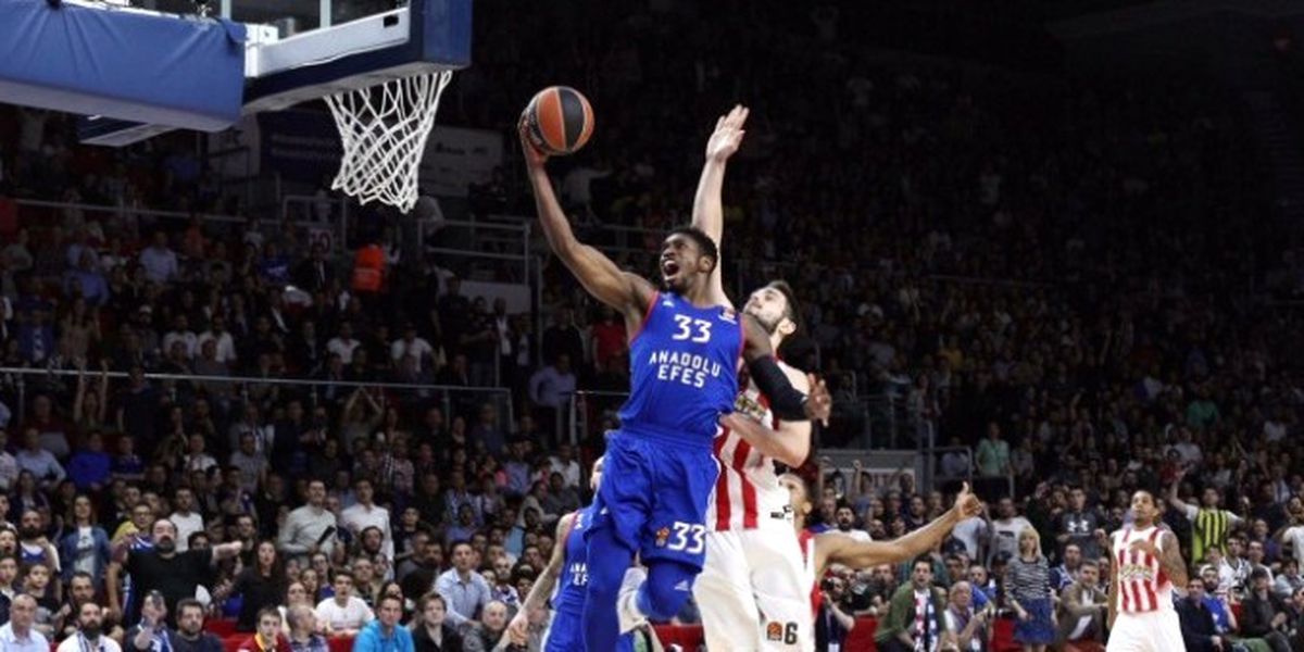 Efes Fırsat Tepti!