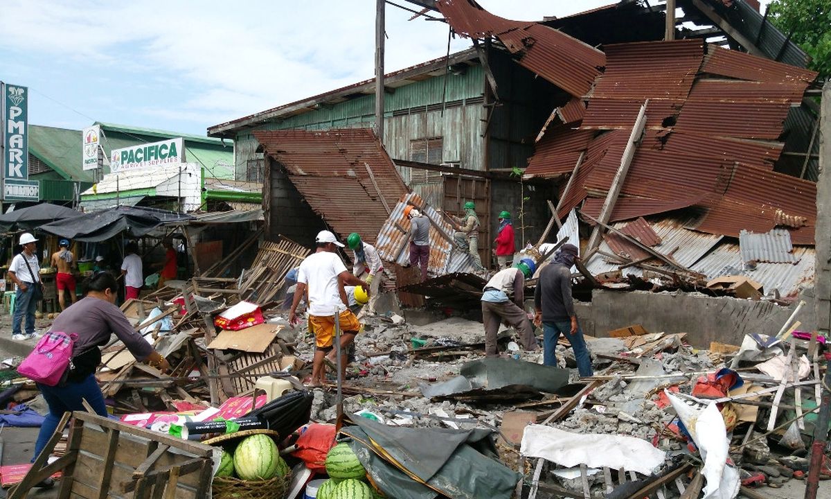 Filipinler\'de 7.2 Büyüklüğünde Deprem