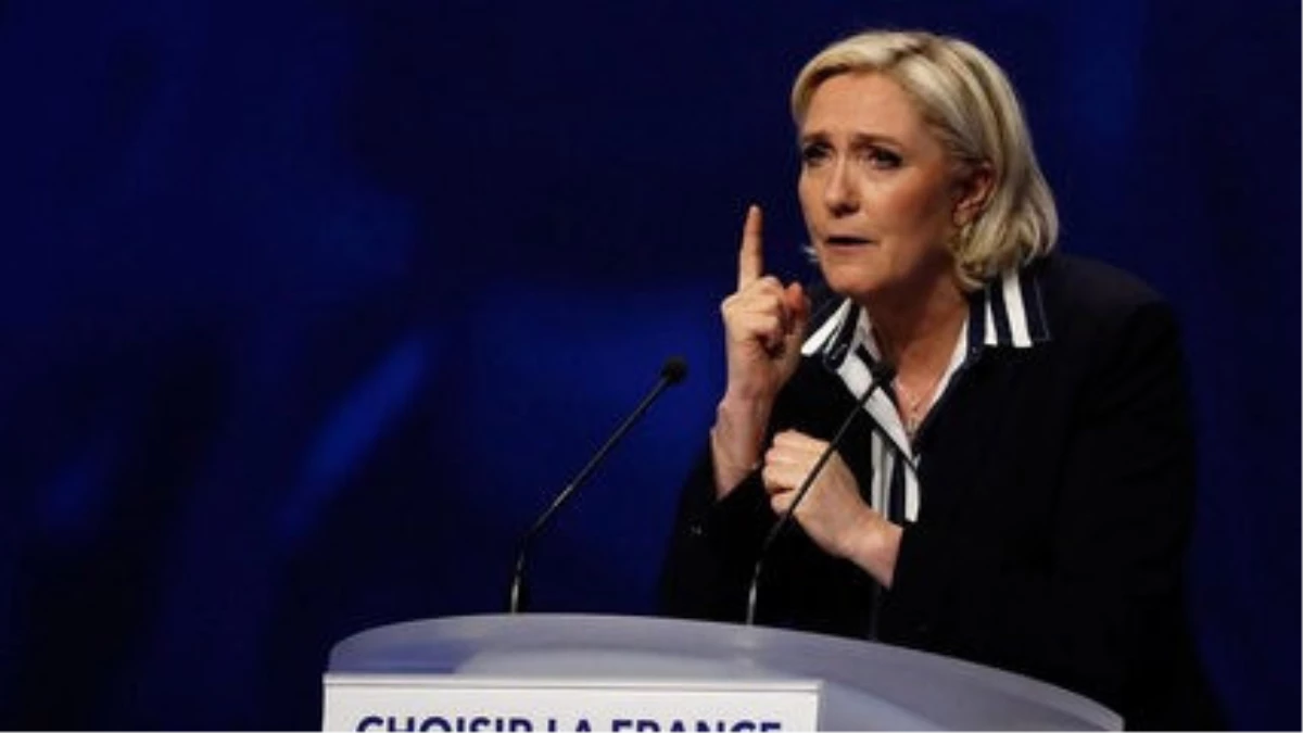 Fransa\'da Le Pen\'in Partisinde "Yahudi Soykırımı" Sarsıntısı