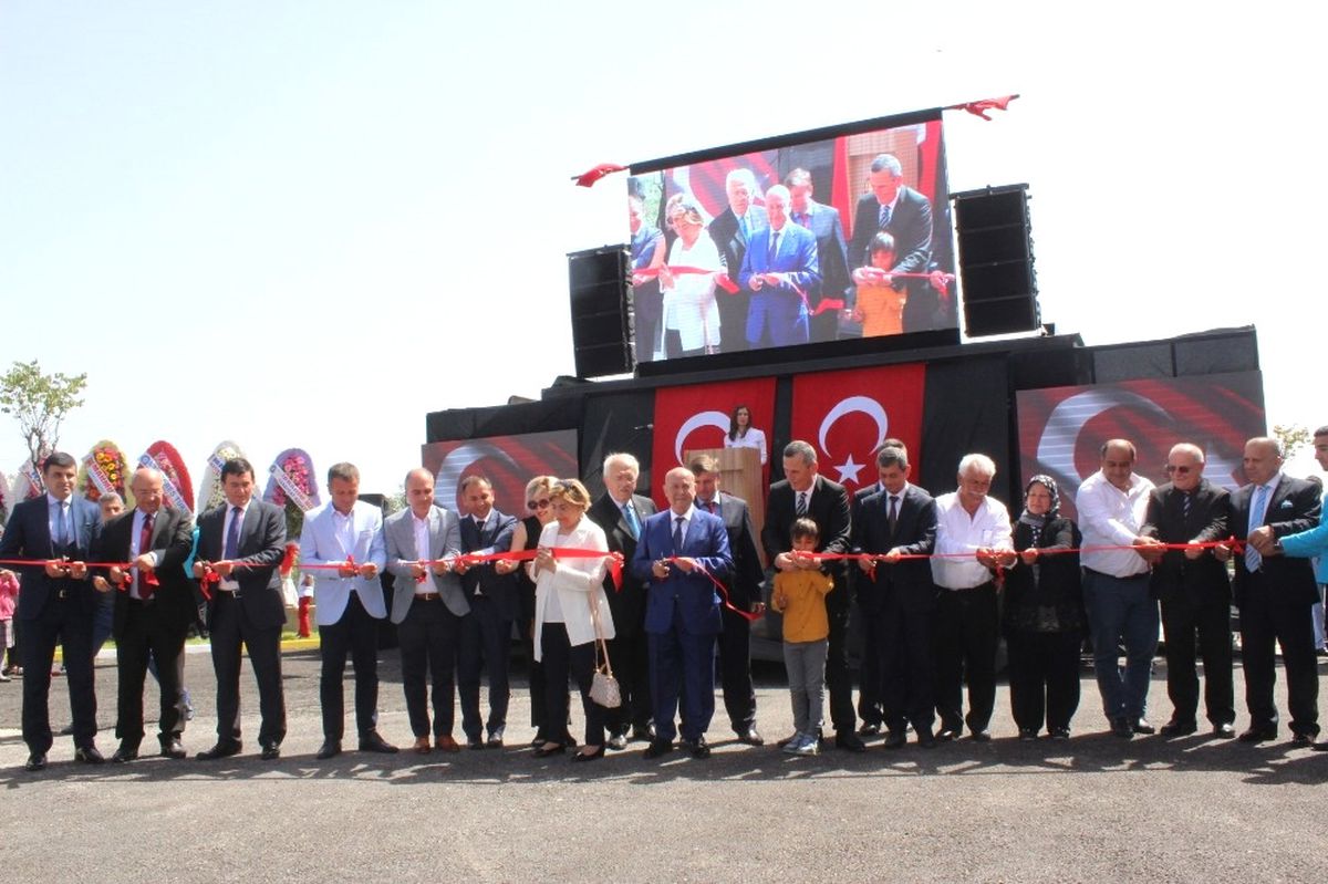 Hayırsever Turhan\'dan Karacalar\'a Spor Salonu