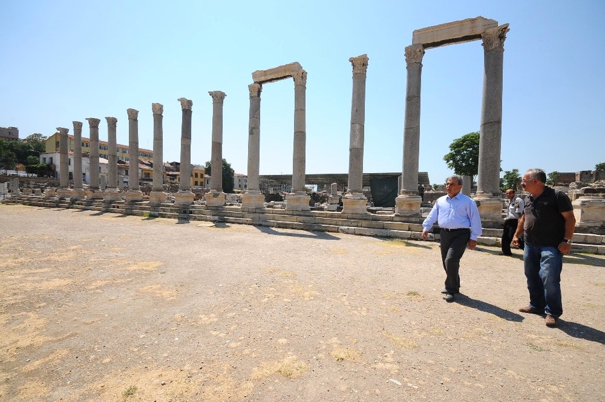 İzmir Büyükşehir Belediyesi\'nden Turizme Büyük Destek