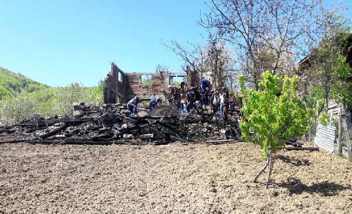 Kastamonu\'da Ev Yangını: 1 Ölü, 1 Kayıp (2)