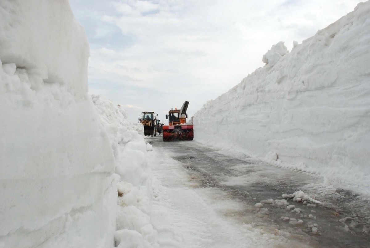 Nemrut Dağı Eteğinde Karla Mücadele