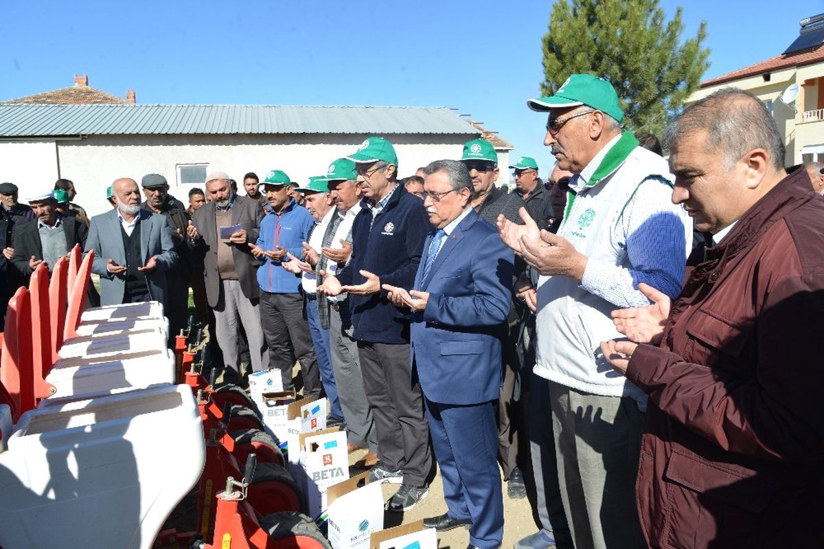 Şarkışla Gümüştepe Köyünde \'Pancar Ekim Töreni\' Yapıldı
