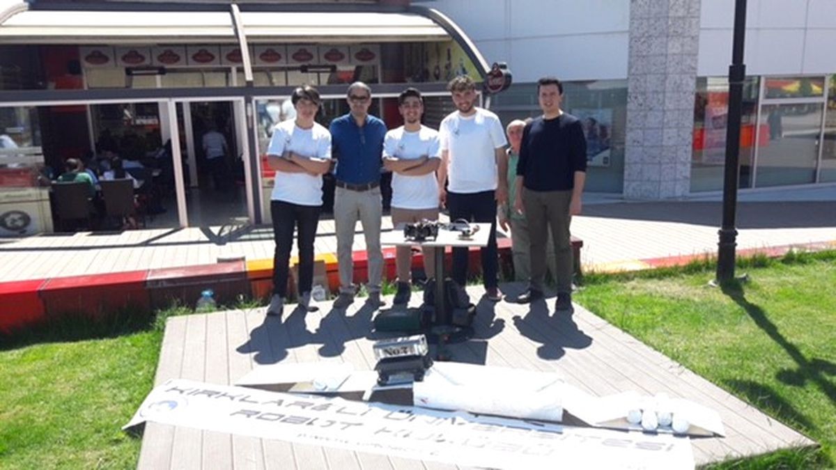 Tbmyo Öğrencileri Robotrak Robot Yarışmasından Ödülle Döndü